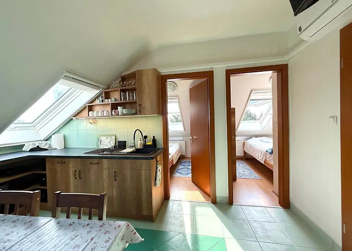 Sunset For 6 People, With Free Ac, Free Parking *