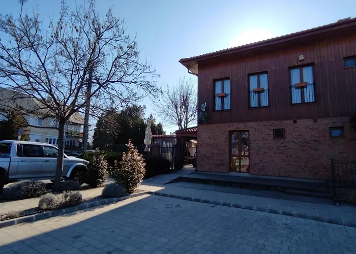 Апартаменты Sunset For 6 People, With Free Ac, Free Parking