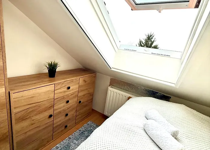 Sunset For 6 People, With Free Ac, Free Parking *