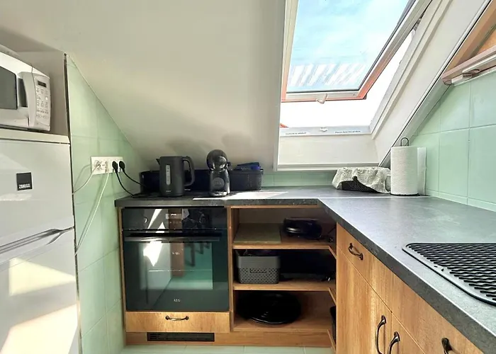 Sunset For 6 People, With Free Ac, Free Parking Daire *