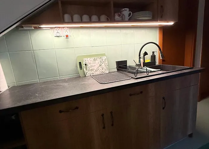 Sunset For 6 People, With Free Ac, Free Parking