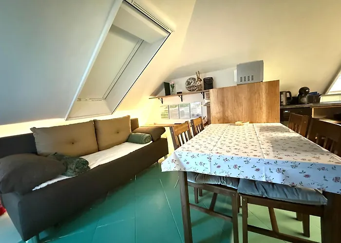 Sunset For 6 People, With Free Ac, Free Parking Гардонь