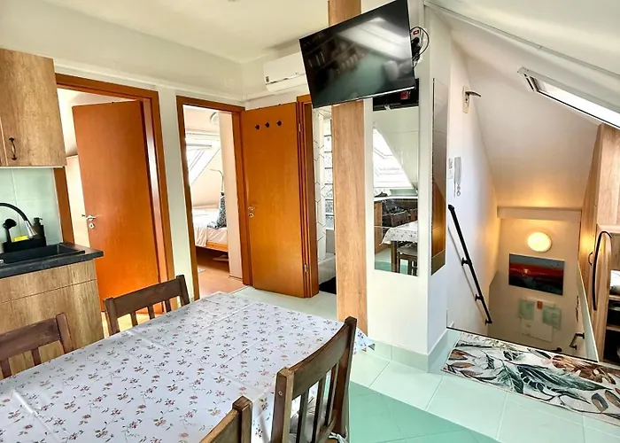 Sunset For 6 People, With Free Ac, Free Parking Appartamento